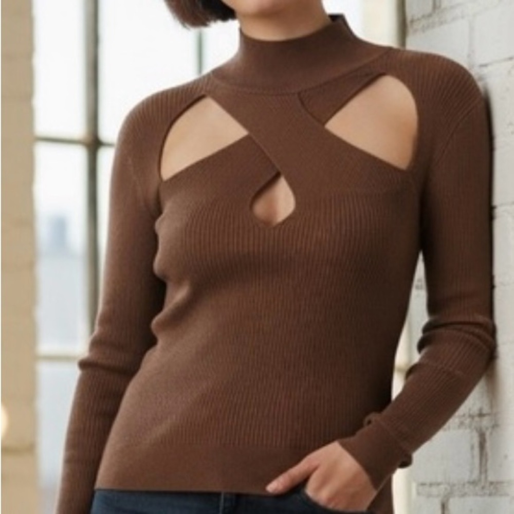 The Drop Cecilia Brown Cut-Out Sweater size small